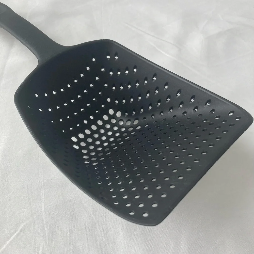 Pampered Chef Scoop 'N Drain 1622 Slotted Spoon Plastic Black Colander Retired